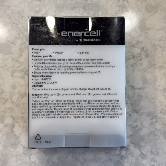 12 volt iPhone/iPad/iPod Car Charger with Lightning Connector. New in Box - Picture 3 of 5